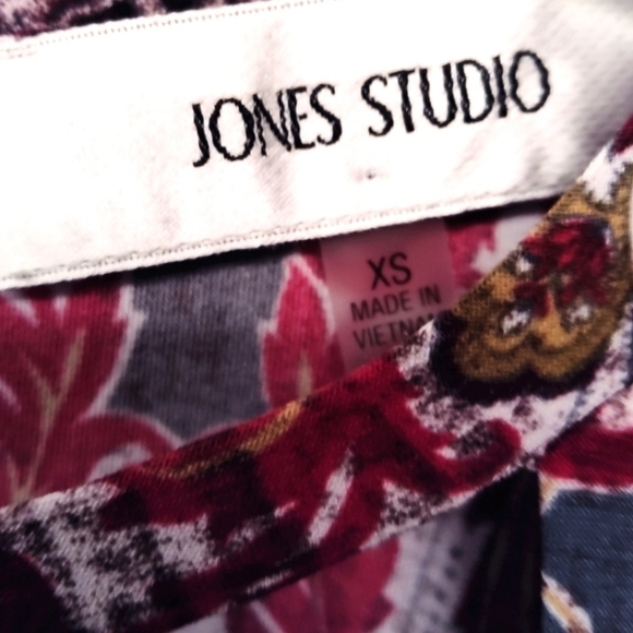 Jones Studio women's blouse Size:XS -red/white/tan - Picture 4 of 8